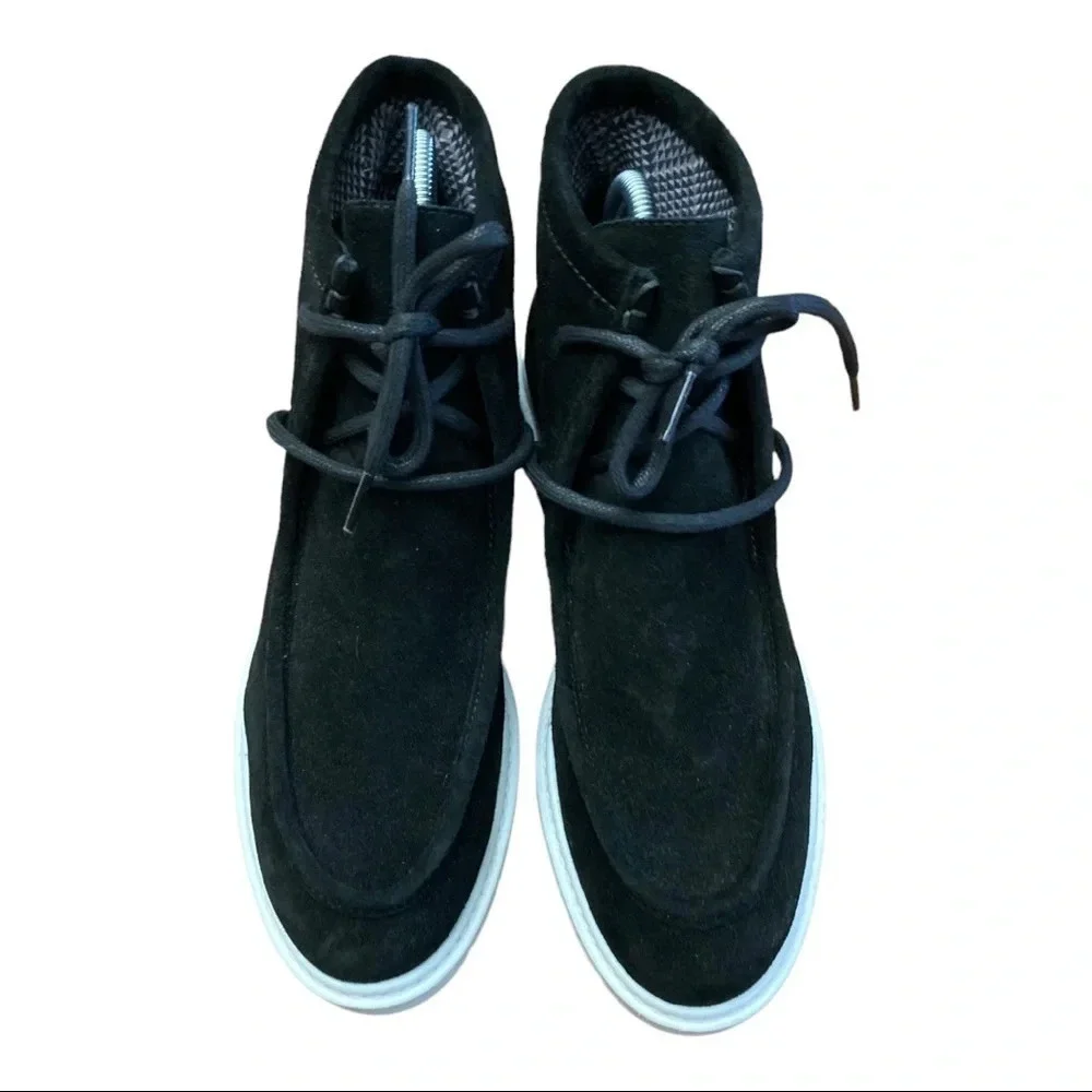 Aquatalia brand style